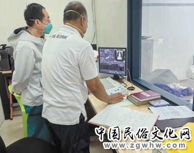 六十年援外医疗书写大爱无疆(中国援外医疗队派遣60周年)