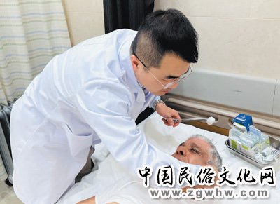 六十年援外医疗书写大爱无疆(中国援外医疗队派遣60周年)